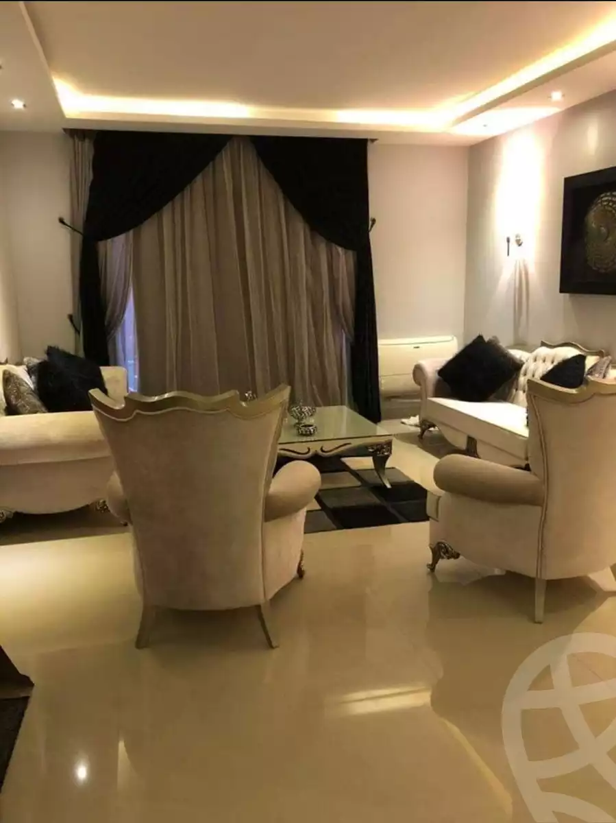 https://aqarmap.com.eg/ar/listing/3766627-for-sale-cairo-el-sheikh-zayed-city-compounds-in-sheikh-zayed-casa