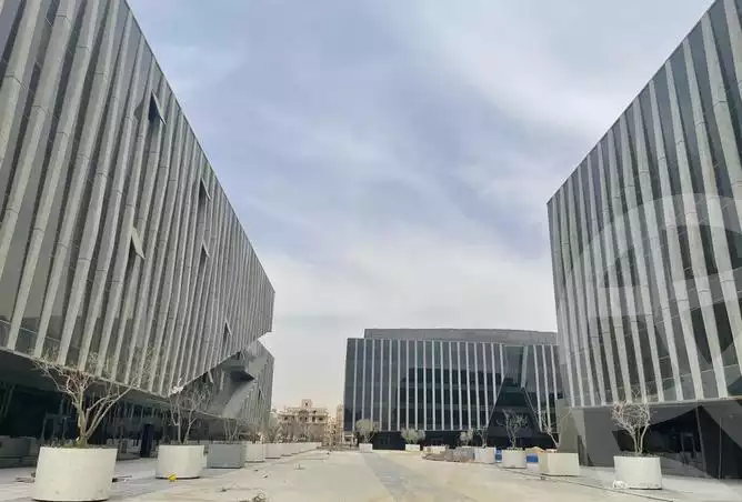 https://aqarmap.com.eg/en/listing/3774019-for-rent-eastown-district-sodic