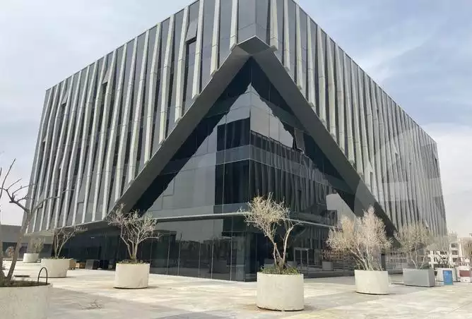 https://aqarmap.com.eg/en/listing/3774019-for-rent-eastown-district-sodic