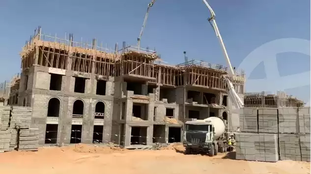 https://aqarmap.com.eg/ar/listing/3778143-for-sale-cairo-el-sheikh-zayed-city-compounds-kmbwnd-fyldj-wyst-dr-llttwyr