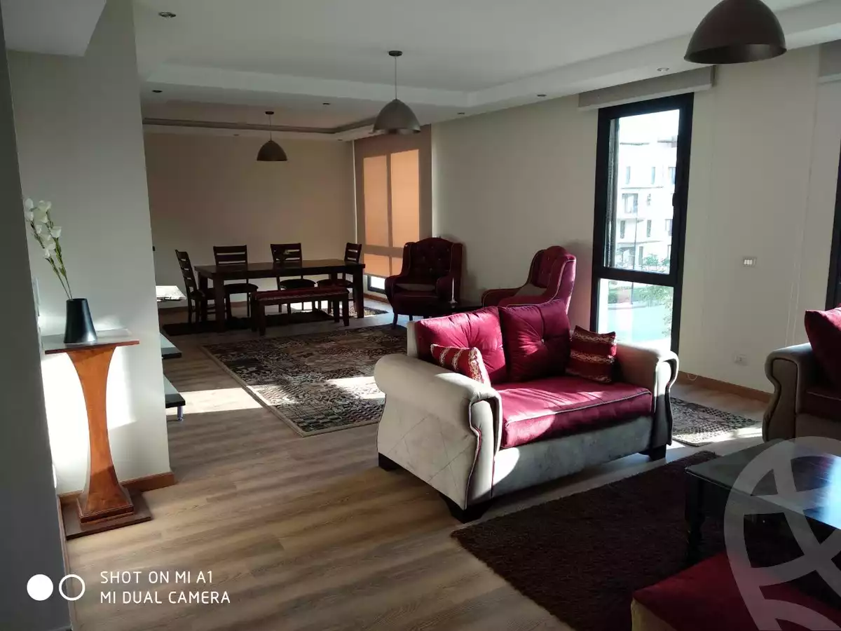 https://aqarmap.com.eg/ar/listing/3788710-for-rent-cairo-el-sheikh-zayed-city-compounds-kmbwnd-wyst-twn-swdyk