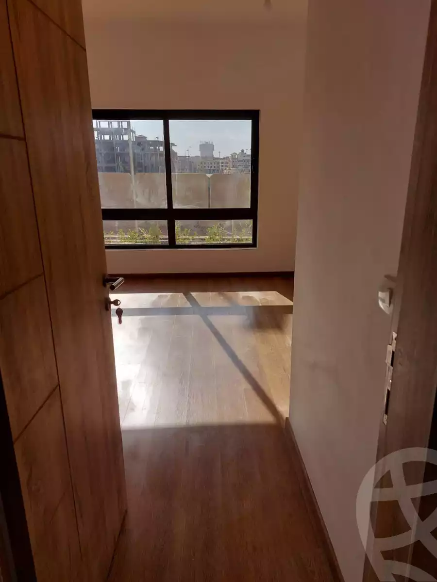 https://aqarmap.com.eg/ar/listing/3798352-for-rent-cairo-new-cairo-compounds-fifth-square