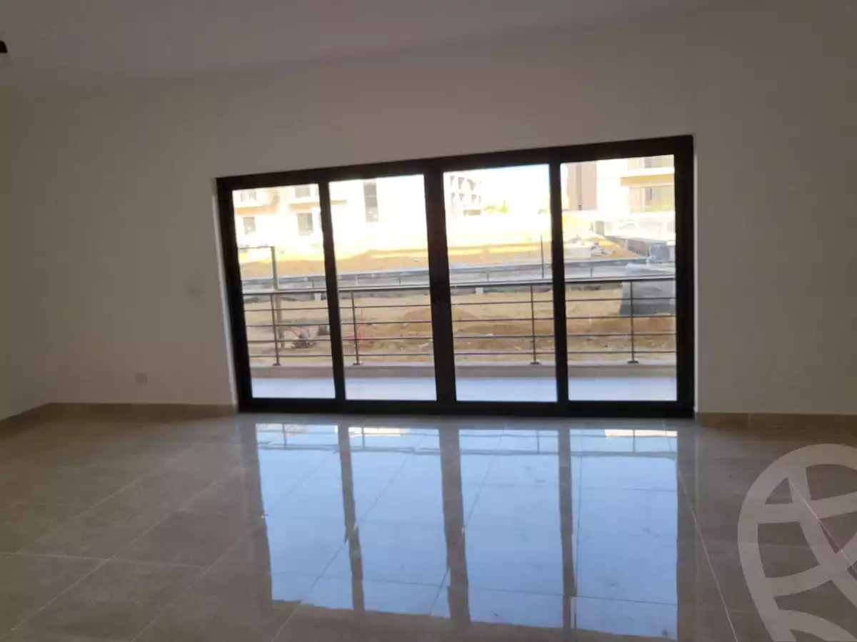 https://aqarmap.com.eg/ar/listing/3798352-for-rent-cairo-new-cairo-compounds-fifth-square