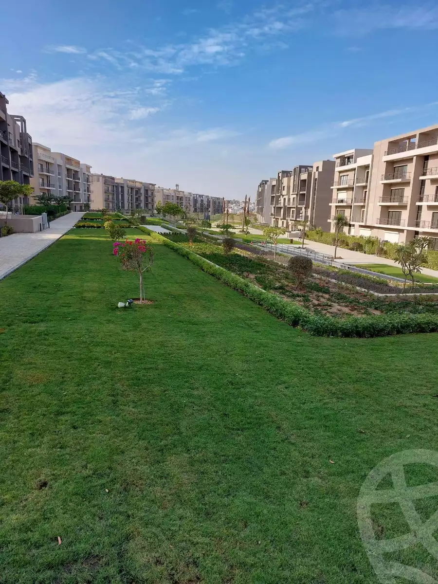 https://aqarmap.com.eg/ar/listing/3798352-for-rent-cairo-new-cairo-compounds-fifth-square