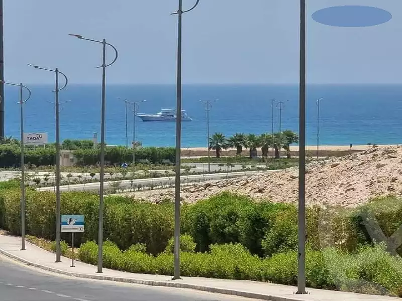 https://aqarmap.com.eg/ar/listing/3798472-for-sale-ain-elsokhna-mdyn-ljll-ljdyd-mntj-fydl-btr-hws