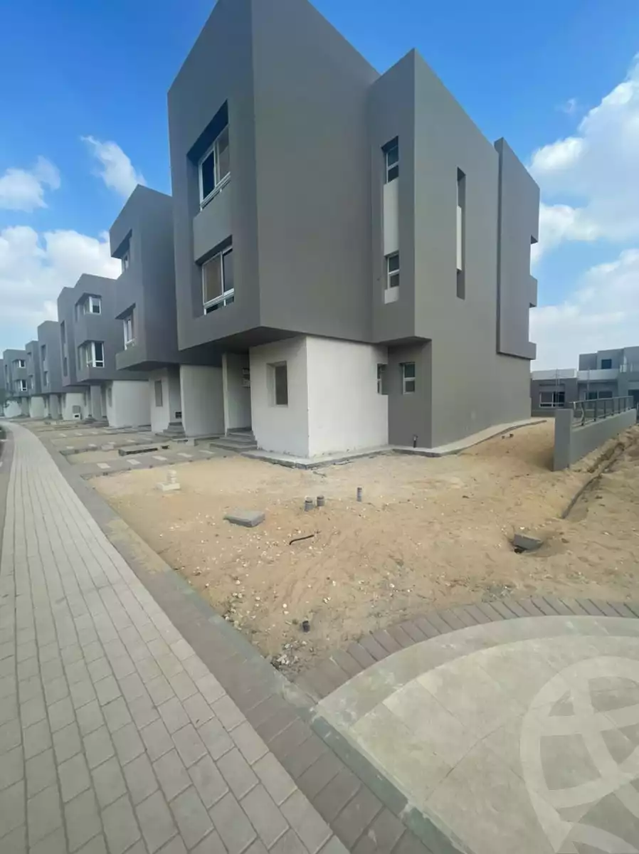 https://aqarmap.com.eg/ar/listing/3805652-for-sale-cairo-el-sheikh-zayed-city-compounds-in-sheikh-zayed-etapa