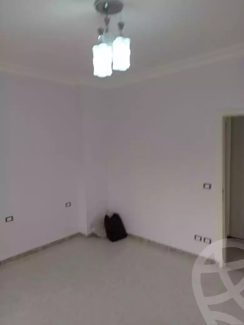 https://aqarmap.com.eg/ar/listing/3808311-for-rent-cairo-new-cairo-south-investors-mohammed-nagib-axis-st