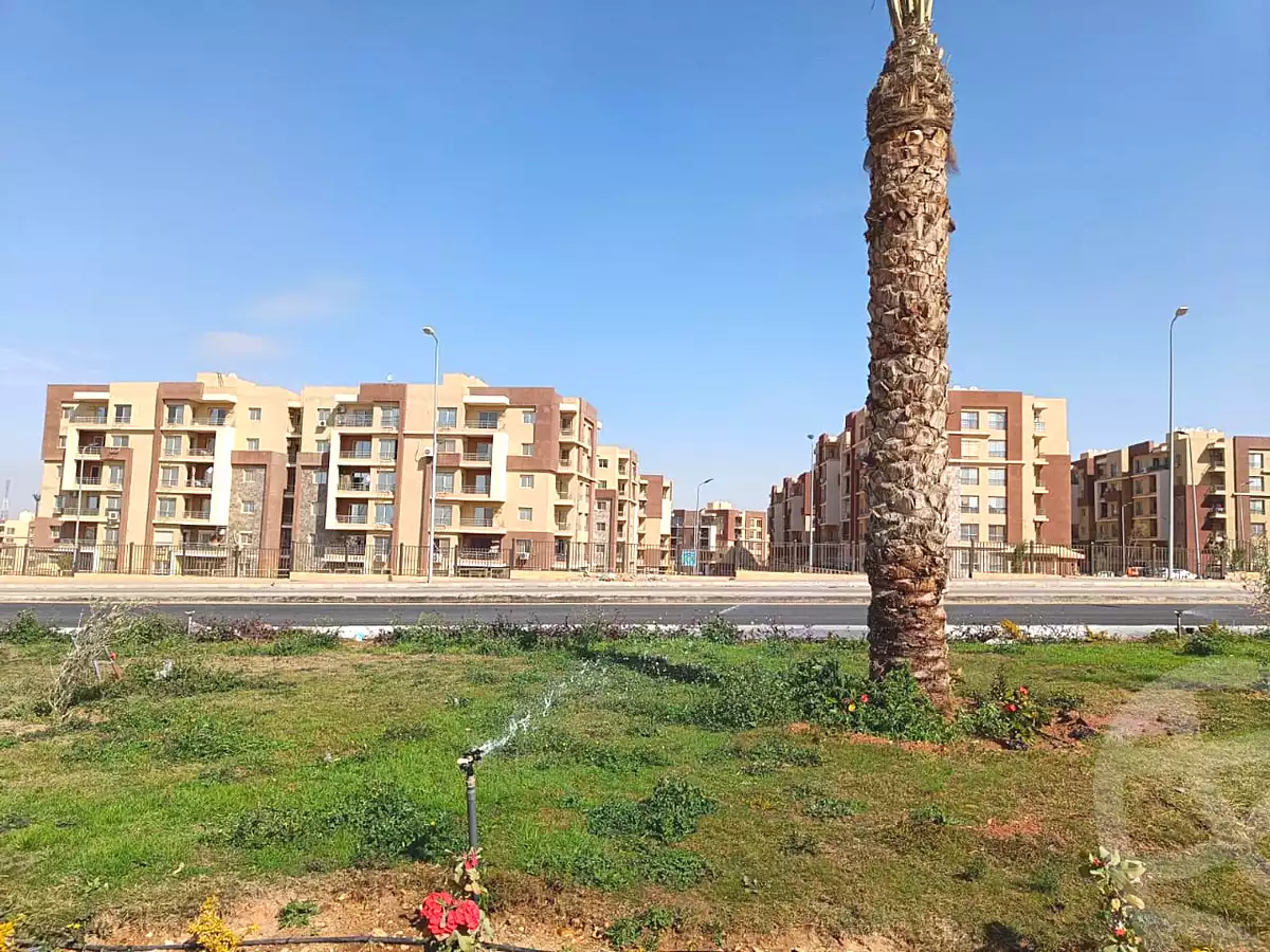 https://aqarmap.com.eg/ar/listing/4631501-for-sale-cairo-new-cairo-compounds-dar-misr-el-koronfel