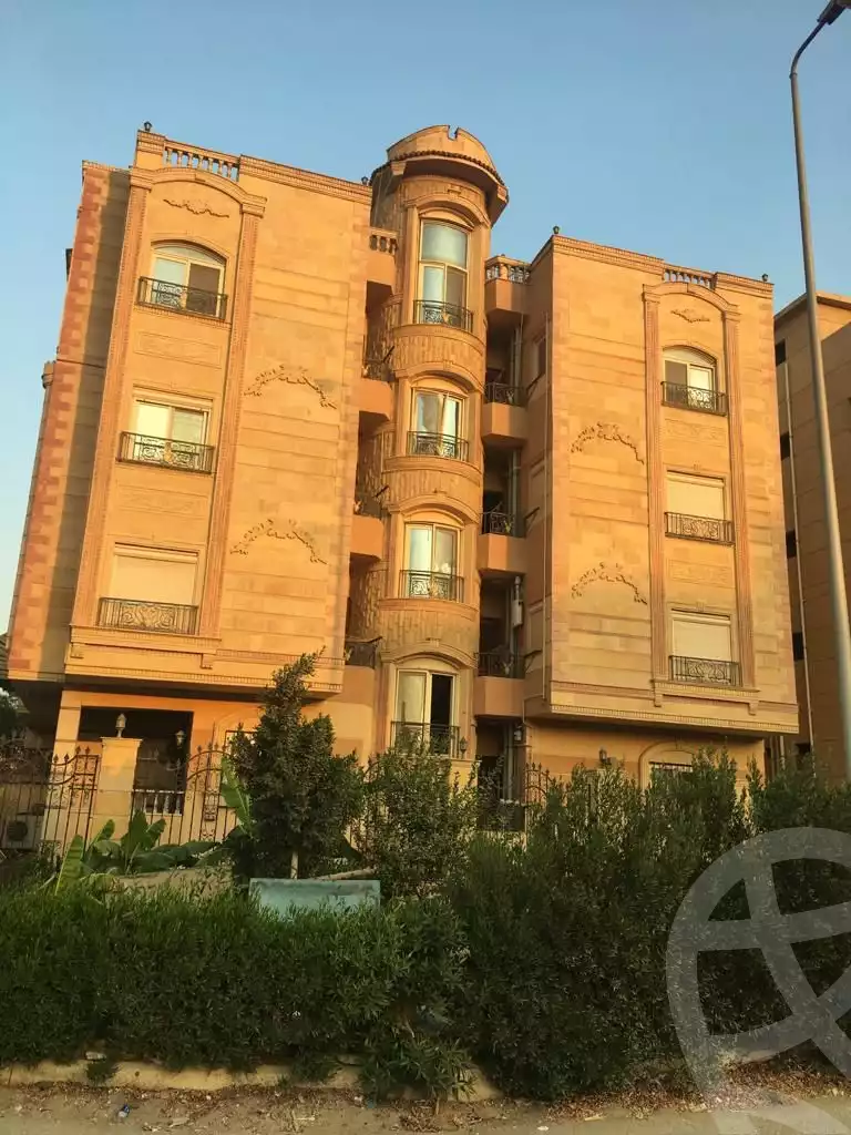 https://aqarmap.com.eg/ar/listing/4998678-for-rent-cairo-new-cairo-first-settlement-neighbourhood-4-el-shaheed-sayed-mekkawy-st