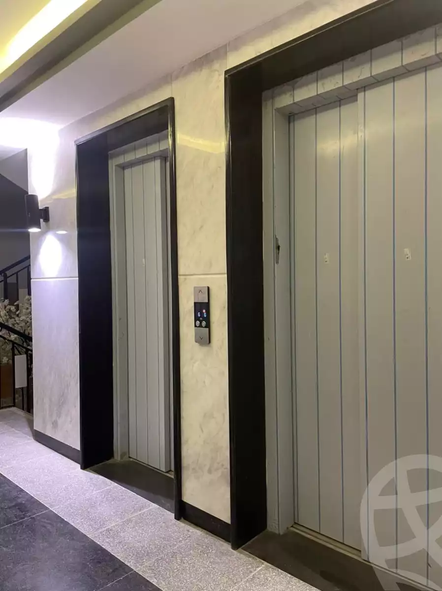 https://aqarmap.com.eg/ar/listing/3824372-for-sale-cairo-6th-of-october-compound-sun-capital