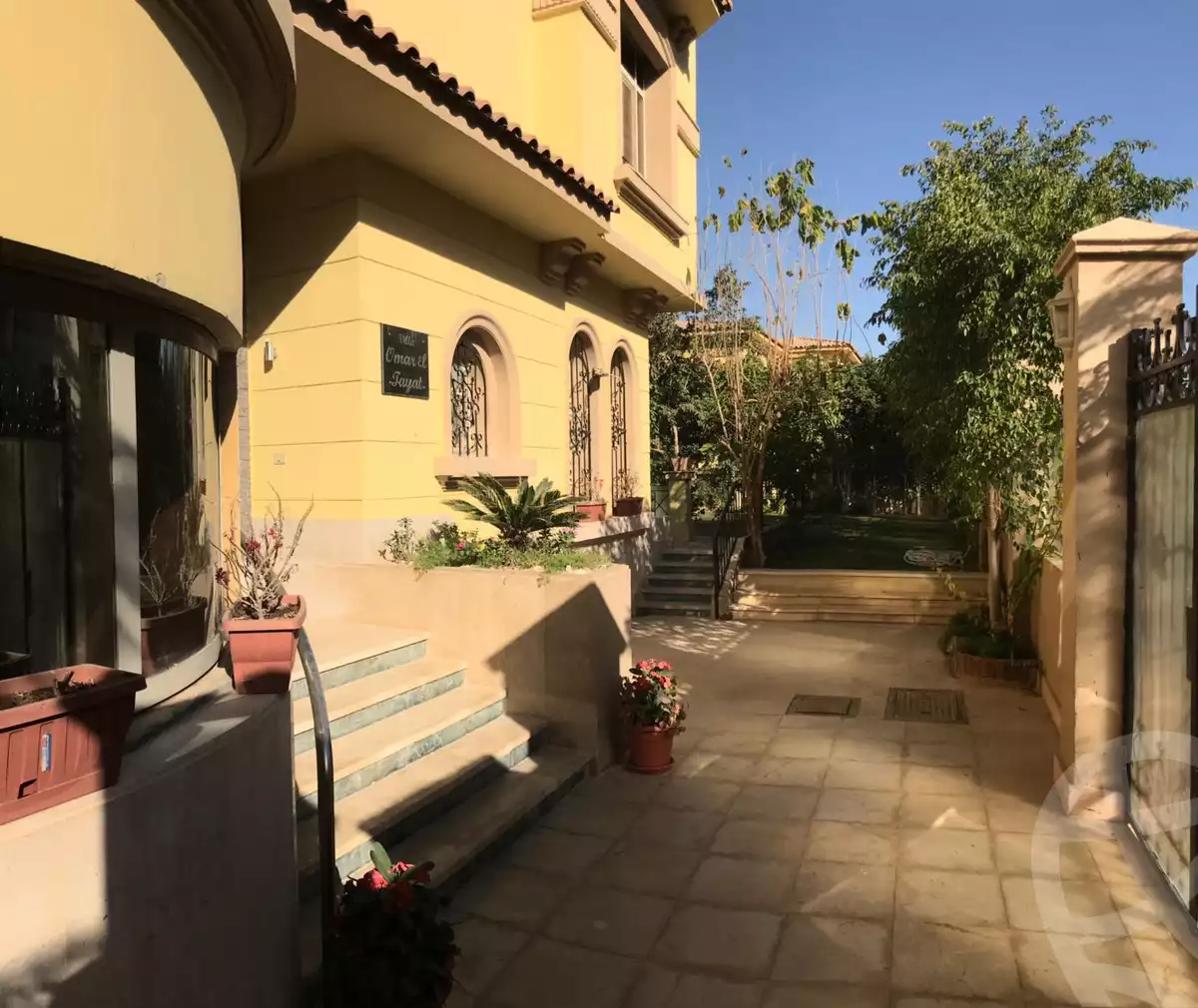 https://aqarmap.com.eg/en/listing/3825936-for-rent-cairo-6th-of-october-compounds-kmbwnd-syty-fyw