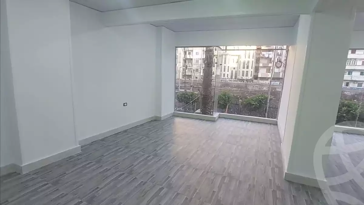 https://aqarmap.com.eg/ar/listing/3835206-for-sale-alexandria-el-asafra-shr-mlk-hfny