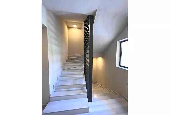 https://aqarmap.com.eg/ar/listing/3838921-for-rent-cairo-new-cairo-compounds-lakeview-residence