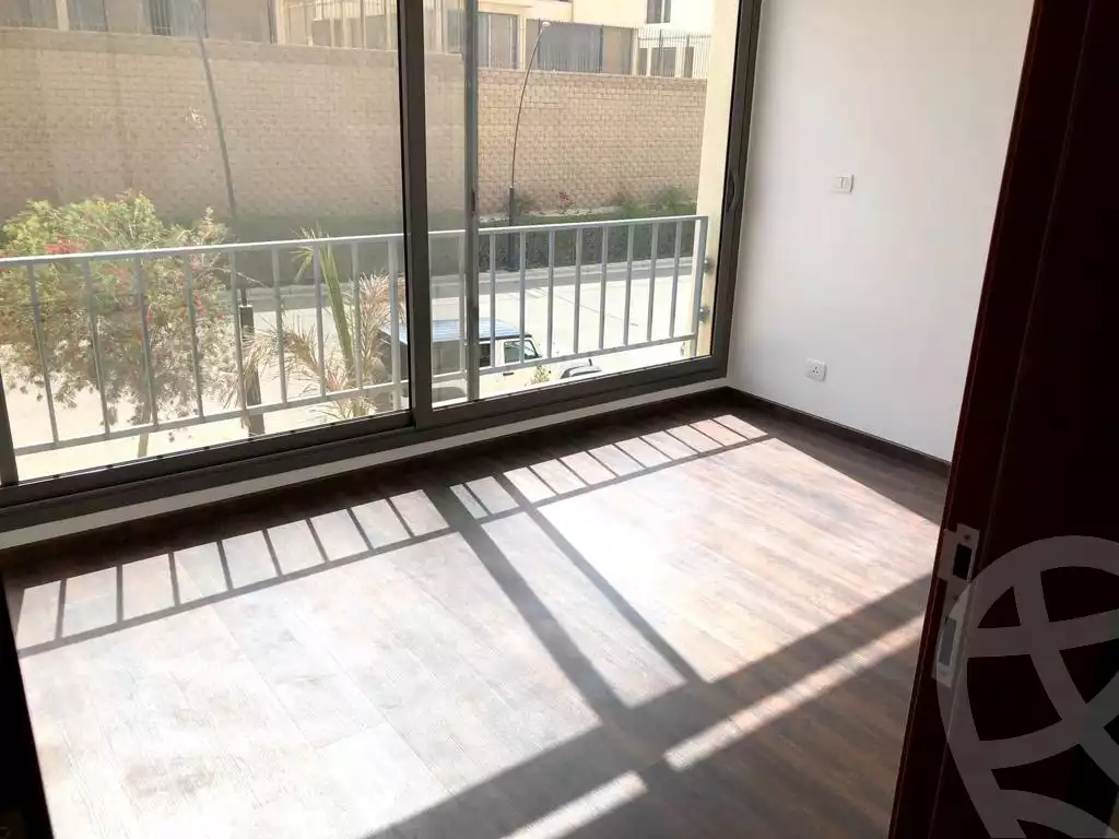 https://aqarmap.com.eg/ar/listing/3840433-for-rent-cairo-el-sheikh-zayed-city-compounds-kmbwnd-ljry-swdyk