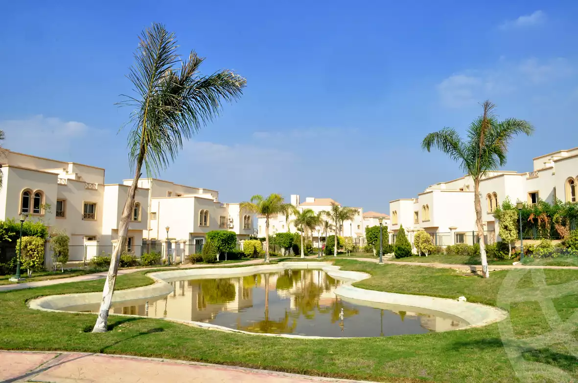 https://aqarmap.com.eg/ar/listing/3843743-for-sale-cairo-el-sheikh-zayed-city-compounds-greens