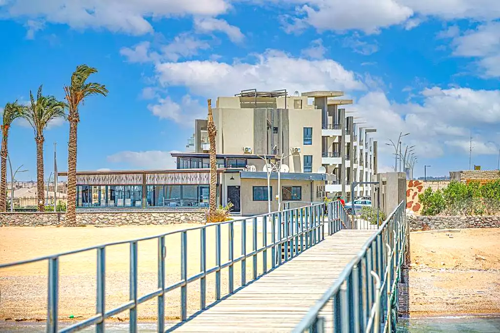 https://aqarmap.com.eg/ar/listing/2806466-projects-matarma-beach