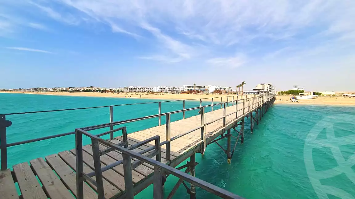 https://aqarmap.com.eg/ar/listing/2806469-projects-matarma-beach