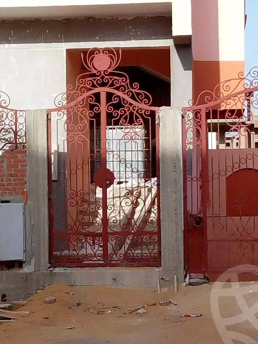 https://aqarmap.com.eg/ar/listing/3851575-for-sale-cairo-6th-of-october-el-tawsaat-el-shamalya-lhy-300