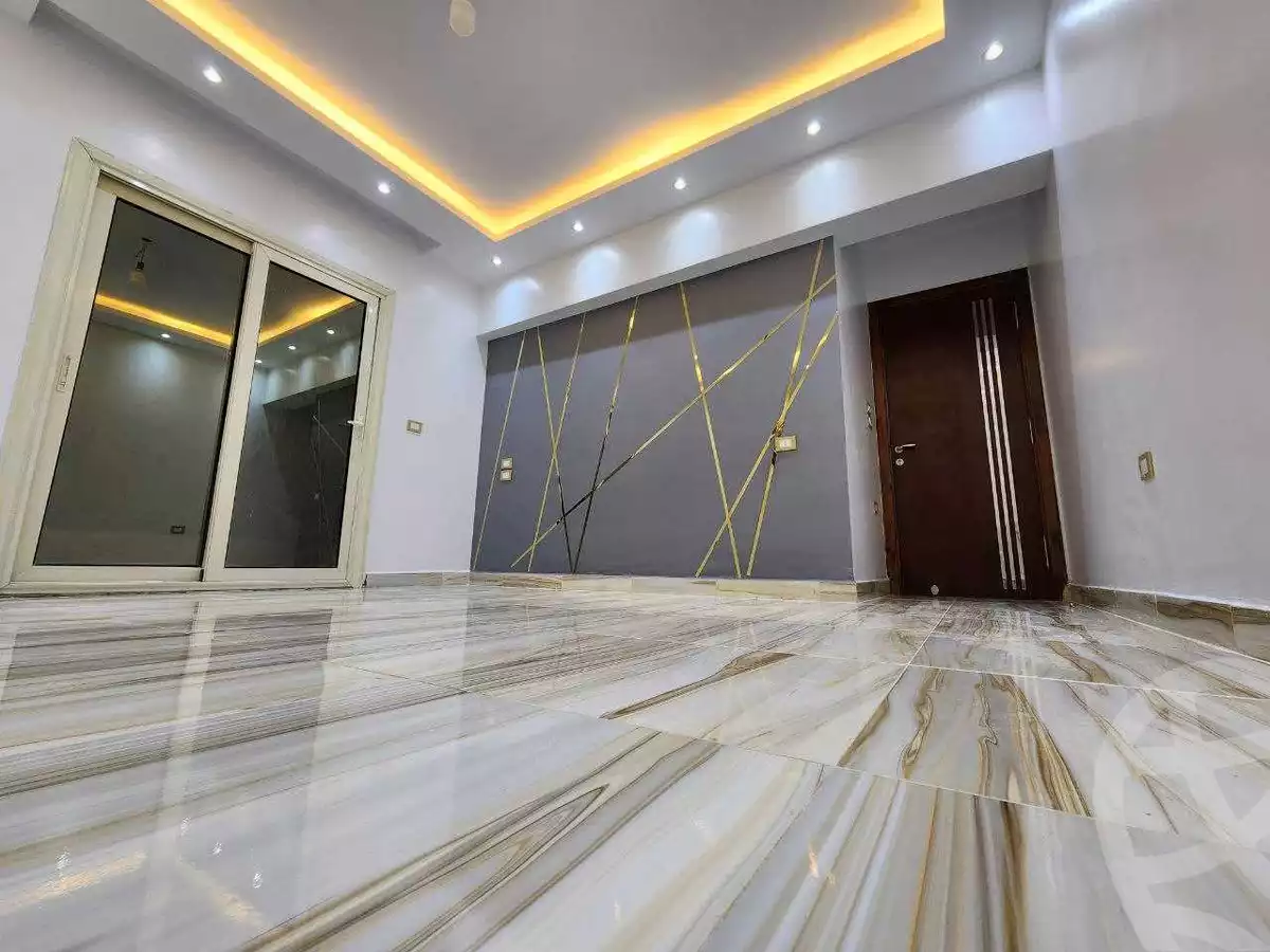 https://aqarmap.com.eg/en/listing/3855161-for-sale-port-said-kmbwnd-fy-bwr-s-yd-porto-said-compound-amer-group