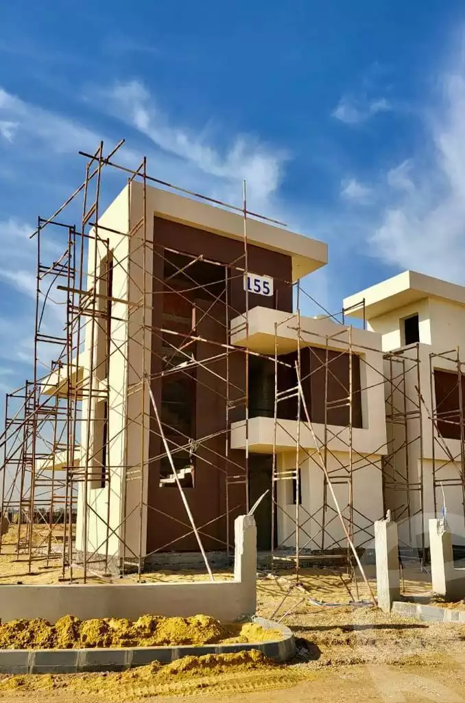 https://aqarmap.com.eg/ar/listing/3858569-for-sale-cairo-el-sheikh-zayed-city-lshykh-zyd-ljdyd-naia-west