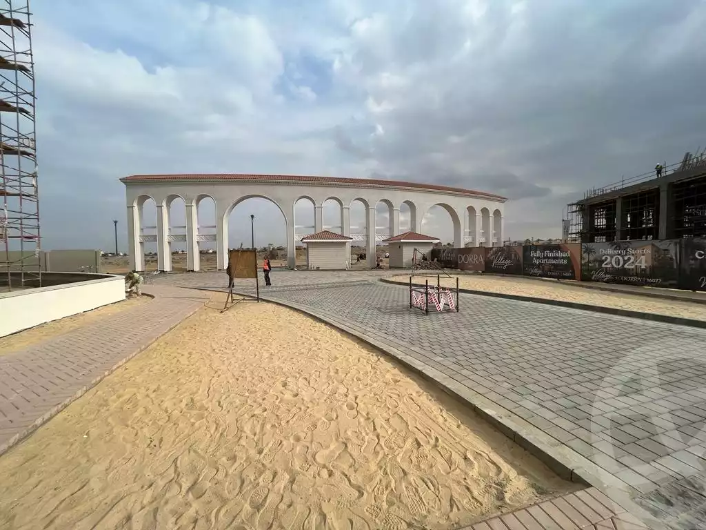 https://aqarmap.com.eg/ar/listing/3871863-for-sale-cairo-el-sheikh-zayed-city-compounds-kmbwnd-fyldj-wyst-dr-llttwyr
