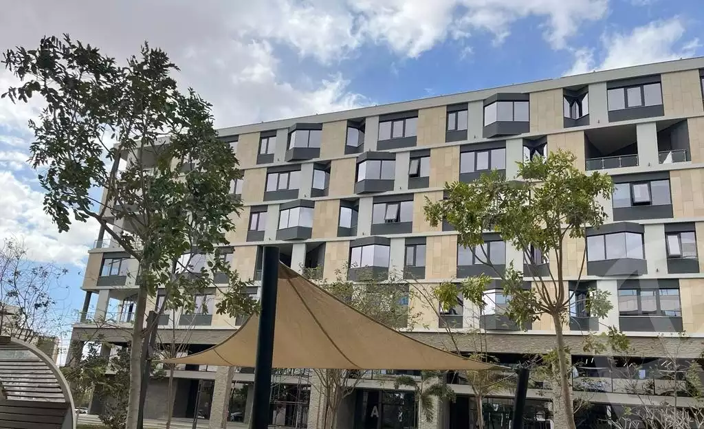https://aqarmap.com.eg/ar/listing/3874493-for-sale-cairo-el-sheikh-zayed-city-compounds-in-sheikh-zayed-beverly-hills