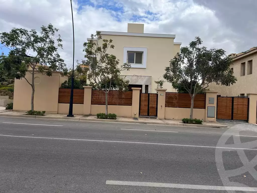 https://aqarmap.com.eg/en/listing/3876099-for-sale-cairo-el-sheikh-zayed-city-compounds-kmbwnd-ljry-swdyk