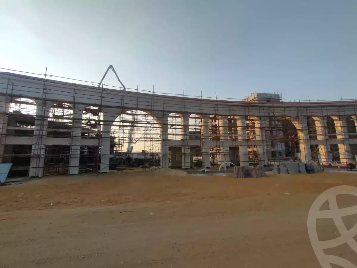 https://aqarmap.com.eg/ar/listing/3880120-for-sale-cairo-el-sheikh-zayed-city-compounds-kmbwnd-fyldj-wyst-dr-llttwyr