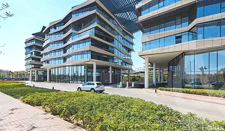 https://aqarmap.com.eg/ar/listing/3880743-for-rent-cairo-el-sheikh-zayed-city-compounds-in-sheikh-zayed-the-polygon