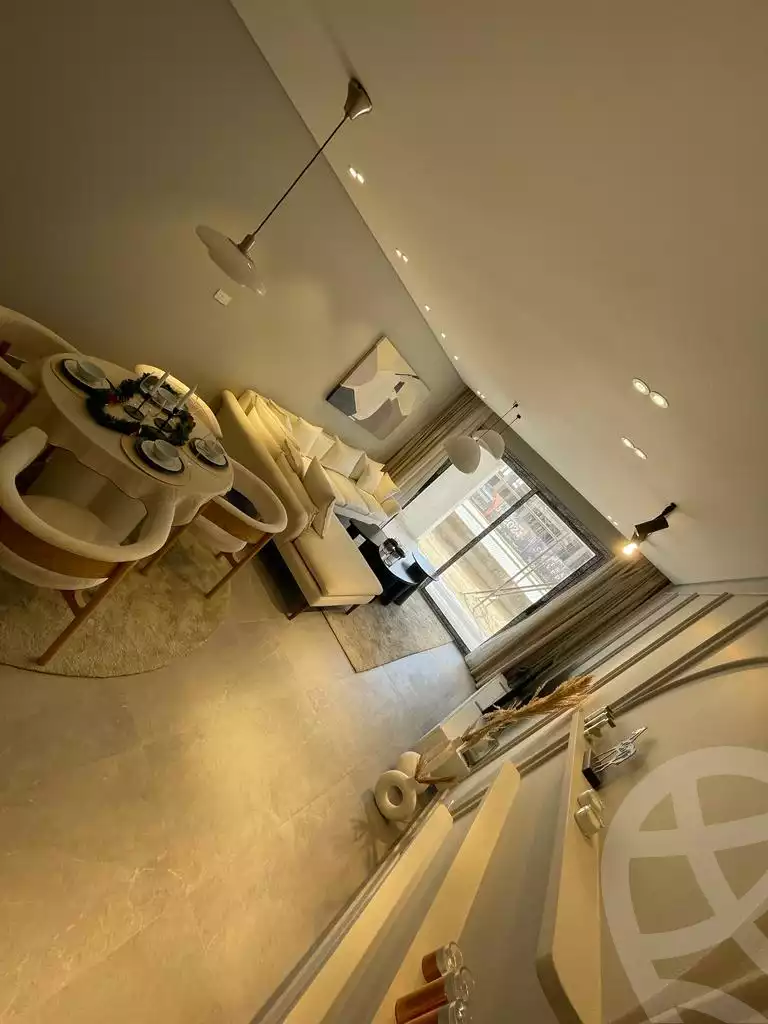 https://aqarmap.com.eg/en/listing/3881850-for-sale-cairo-el-sheikh-zayed-city-compounds-kmbwnd-fyldj-wyst-dr-llttwyr