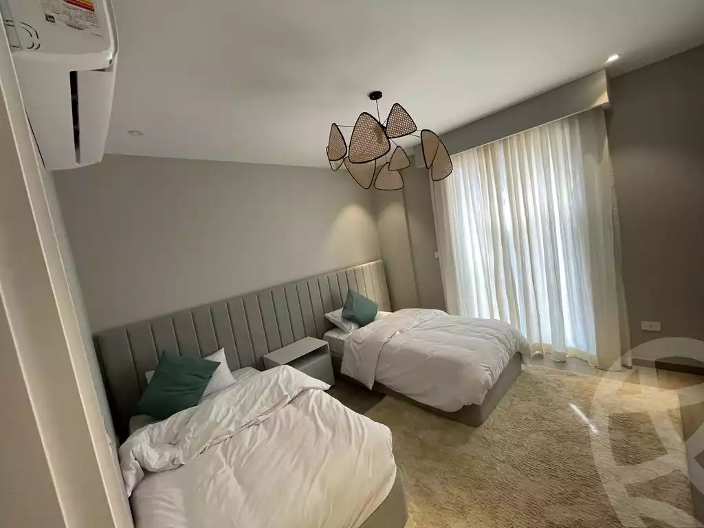 https://aqarmap.com.eg/en/listing/3881850-for-sale-cairo-el-sheikh-zayed-city-compounds-kmbwnd-fyldj-wyst-dr-llttwyr