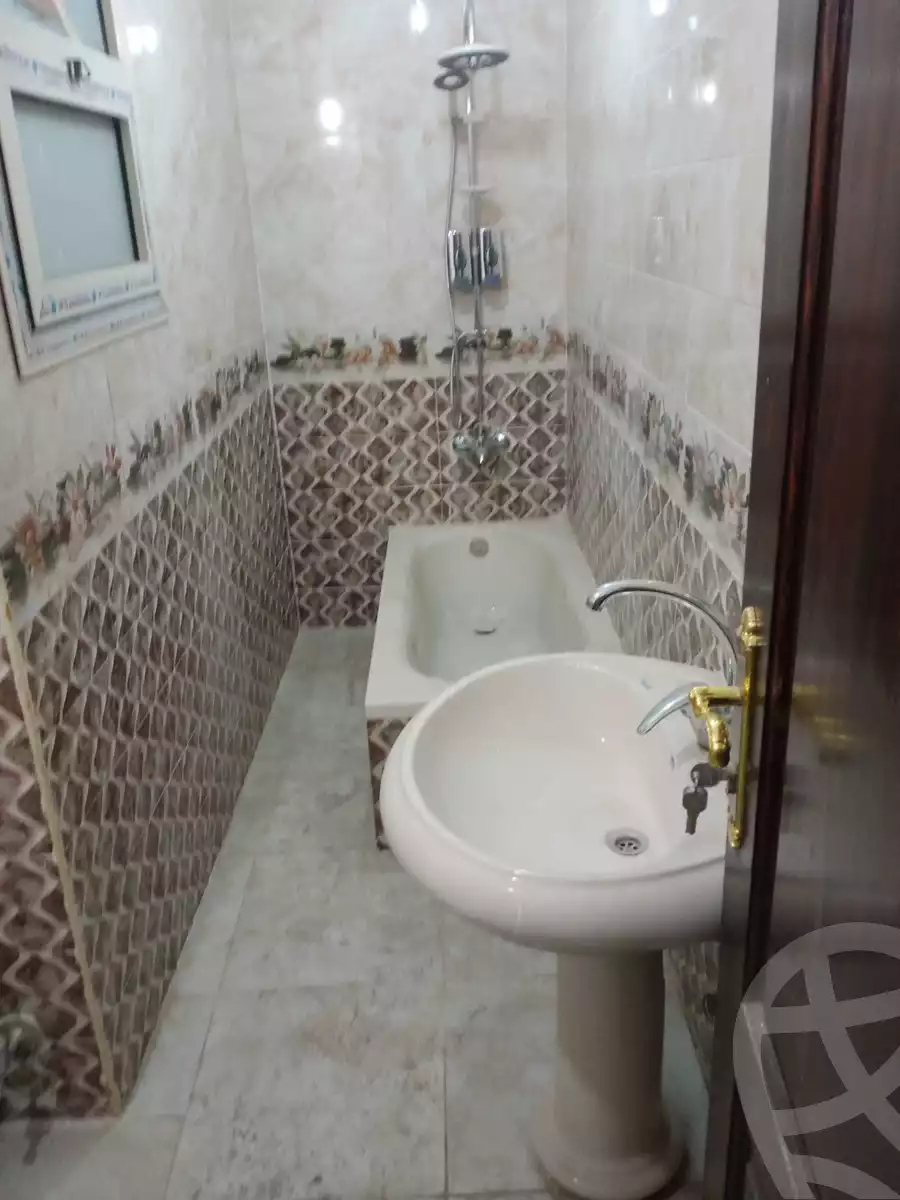 https://aqarmap.com.eg/ar/listing/4005064-for-sale-cairo-el-sayyeda-zeinab-al-talol-st