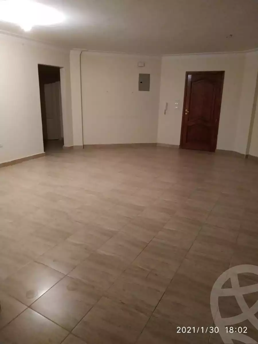 https://aqarmap.com.eg/ar/listing/3884108-for-rent-cairo-new-cairo-compounds-ritaj