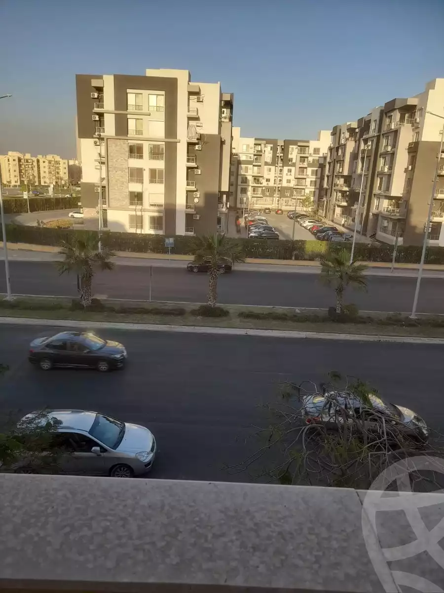 https://aqarmap.com.eg/ar/listing/3886168-for-rent-cairo-el-sheikh-zayed-city-el-hay-elthamen-lhy-lthmn