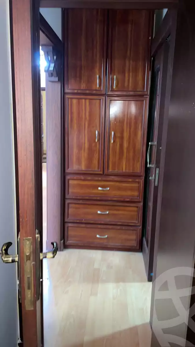 https://aqarmap.com.eg/ar/listing/3886339-for-sale-cairo-new-cairo-lrhb-city-phase-5-talaat-mostafa-st