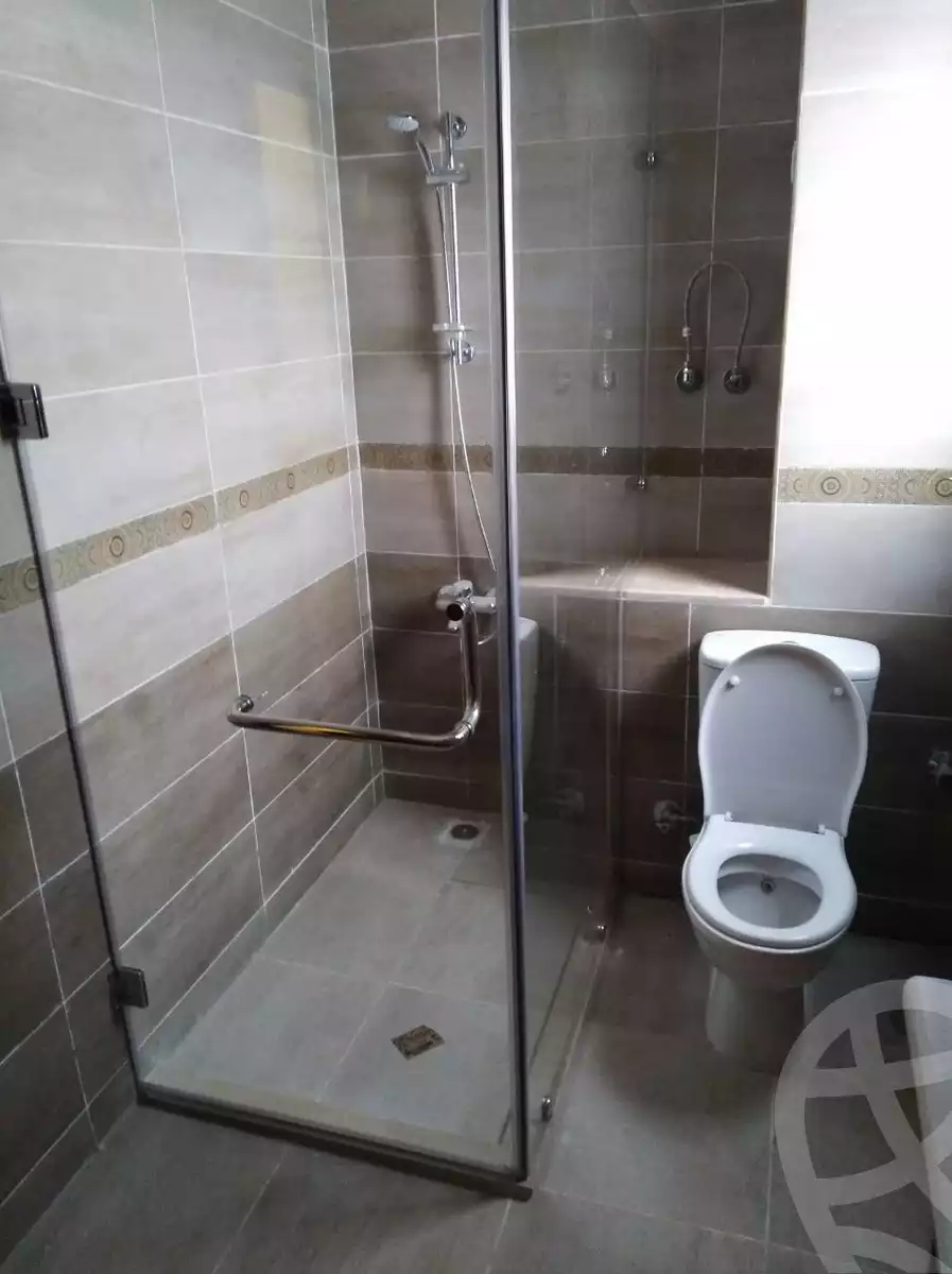 https://aqarmap.com.eg/ar/listing/3887743-for-rent-cairo-el-sheikh-zayed-city-compounds-kmbwnd-wyst-twn-swdyk