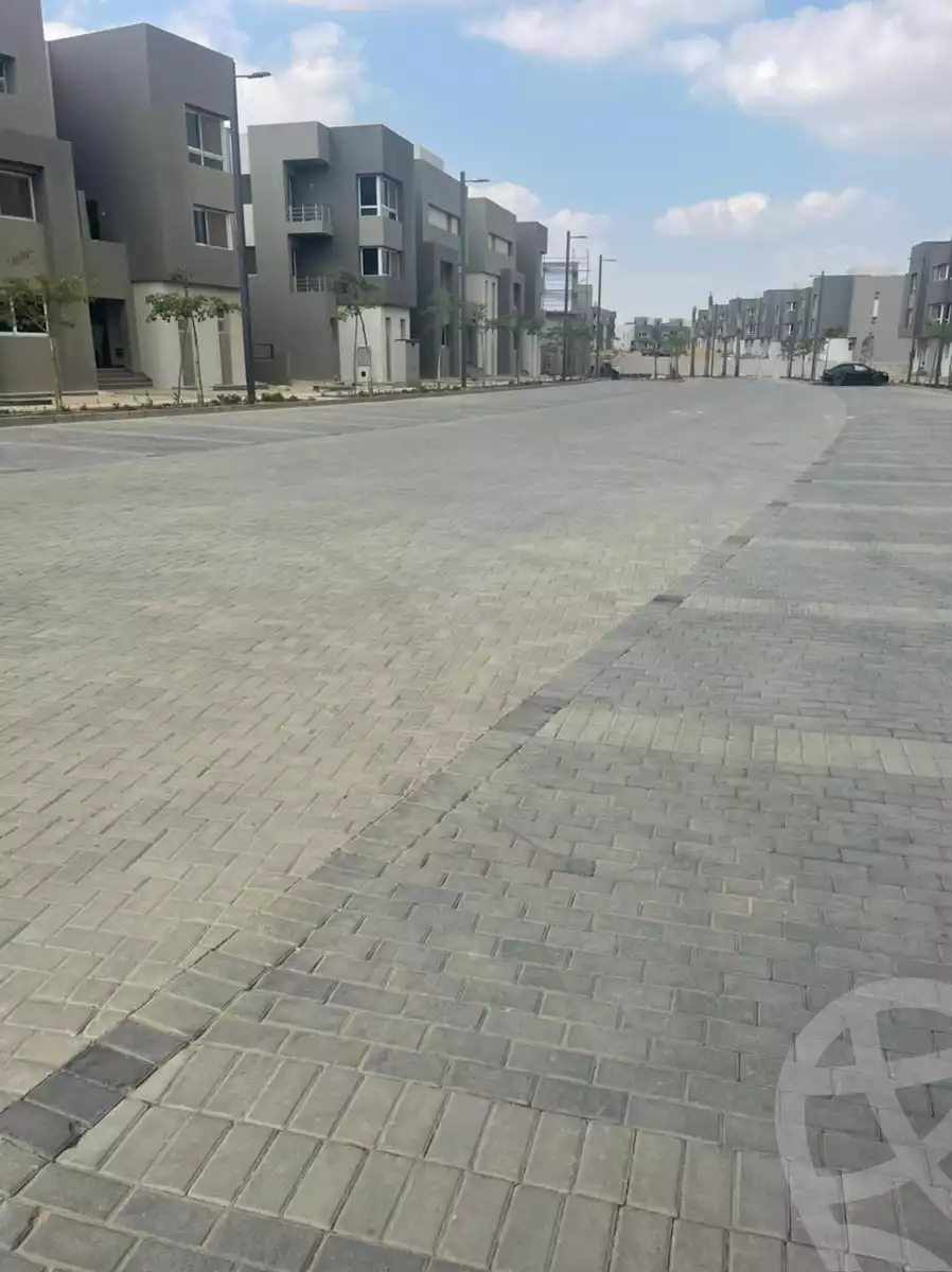 https://aqarmap.com.eg/ar/listing/3890638-for-sale-cairo-el-sheikh-zayed-city-compounds-in-sheikh-zayed-etapa