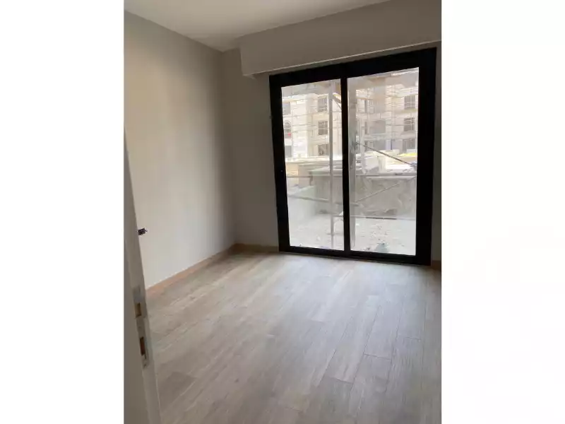 https://aqarmap.com.eg/ar/listing/3890741-for-sale-cairo-el-sheikh-zayed-city-compounds-kmbwnd-fyldj-wyst-dr-llttwyr