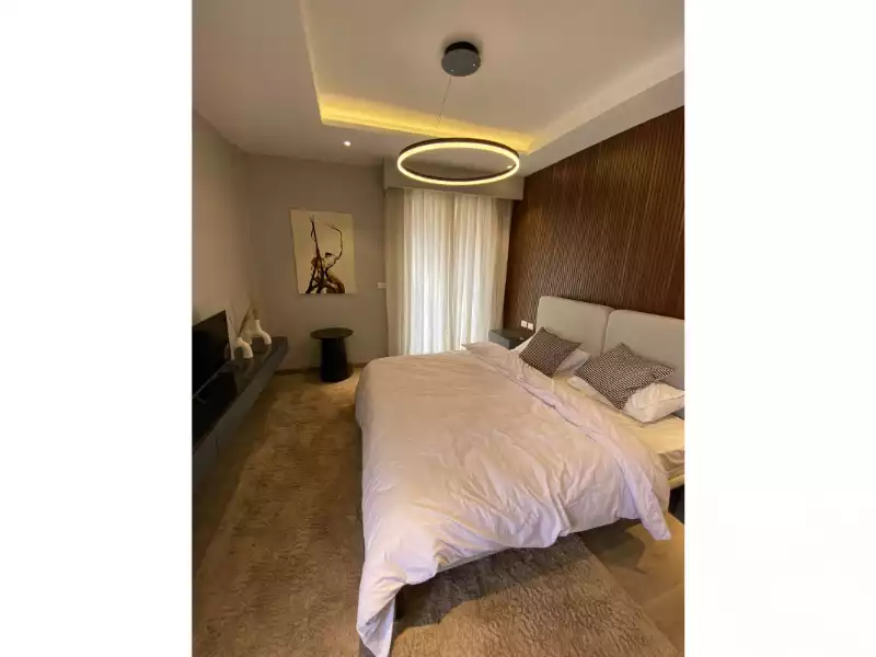 https://aqarmap.com.eg/ar/listing/3890741-for-sale-cairo-el-sheikh-zayed-city-compounds-kmbwnd-fyldj-wyst-dr-llttwyr
