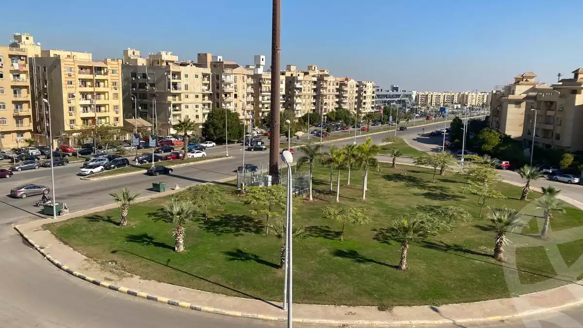 https://aqarmap.com.eg/ar/listing/3894219-for-sale-cairo-el-sheikh-zayed-city-el-hay-elthamen-area-4