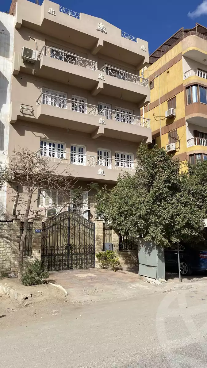 https://aqarmap.com.eg/ar/listing/3894538-for-sale-cairo-6th-of-october-el-ahyaa-neighborhood-5th-street-19