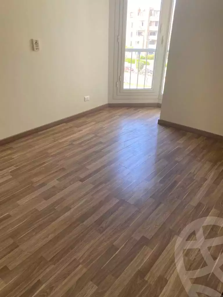 https://aqarmap.com.eg/ar/listing/3899702-for-rent-cairo-el-sheikh-zayed-city-compounds-dh-drys