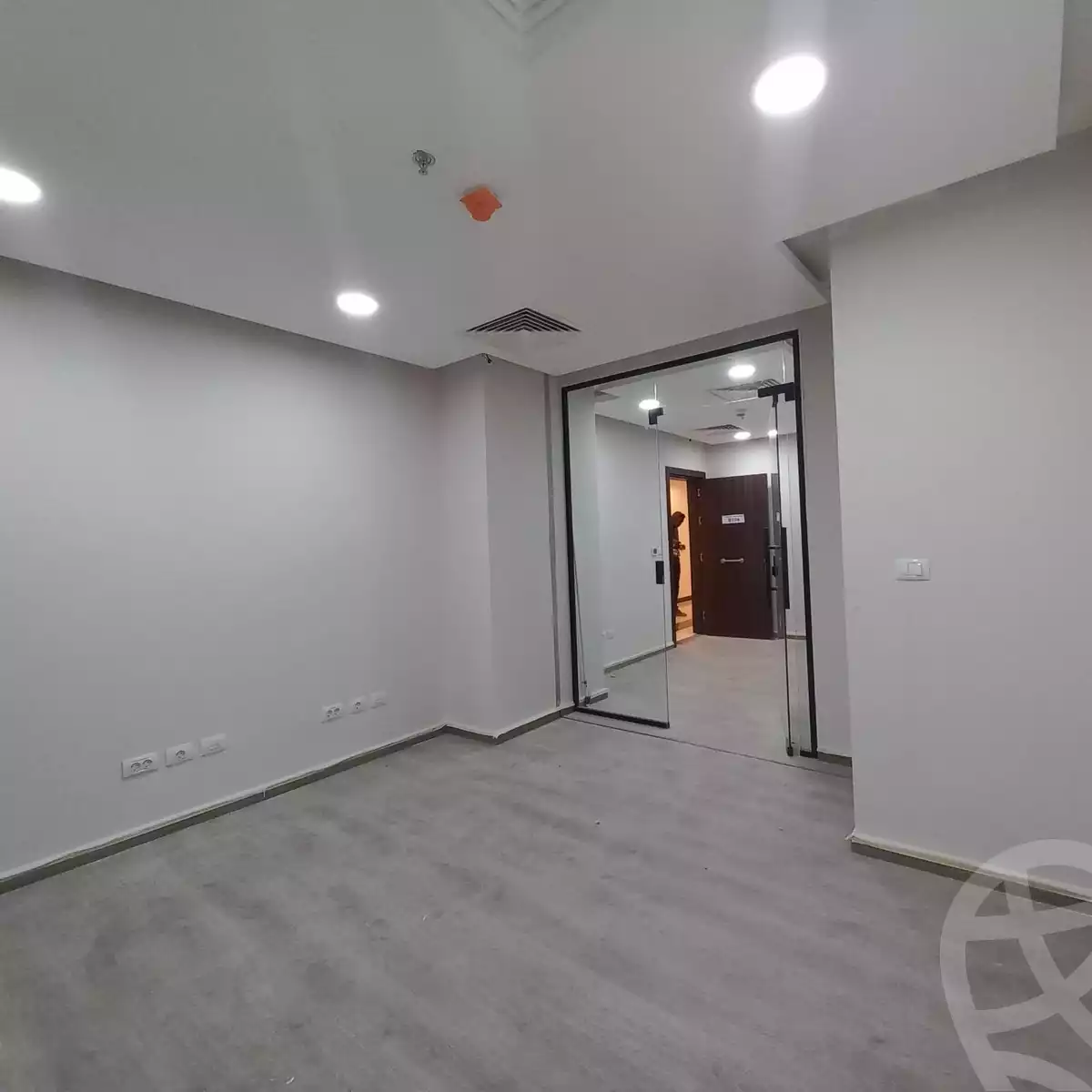 https://aqarmap.com.eg/en/listing/3902149-for-sale-cairo-el-sheikh-zayed-city-shr-lbstn