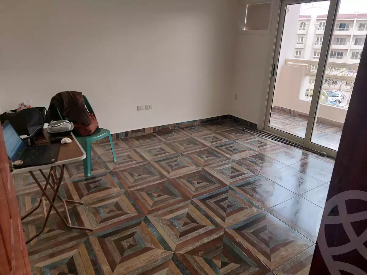 https://aqarmap.com.eg/en/listing/3858920-for-sale-el-wahatt-road