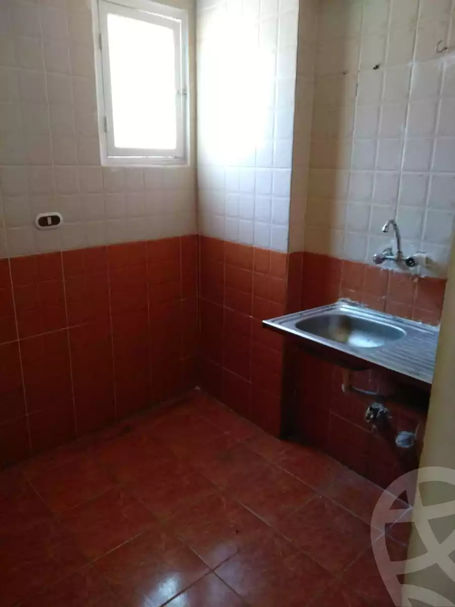https://aqarmap.com.eg/ar/listing/3946792-for-sale-alexandria-sydy-bshr-sydy-bshr-bhry-shr-khld-bn-lwlyd
