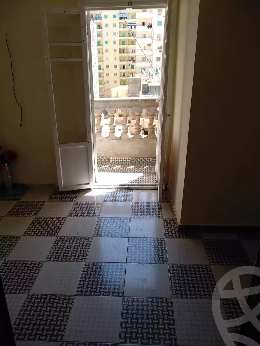 https://aqarmap.com.eg/ar/listing/3946792-for-sale-alexandria-sydy-bshr-sydy-bshr-bhry-shr-khld-bn-lwlyd