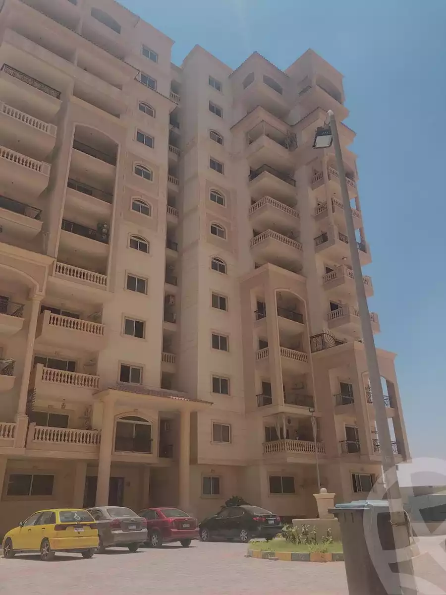 https://aqarmap.com.eg/en/listing/3950727-for-sale-cairo-al-oubour-tryq-msr-sm-yly-lshrwy-moon-city