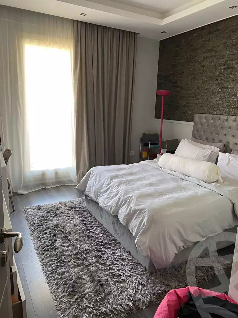 https://aqarmap.com.eg/ar/listing/3953297-for-rent-cairo-el-sheikh-zayed-city-compounds-in-sheikh-zayed-royal-meadows