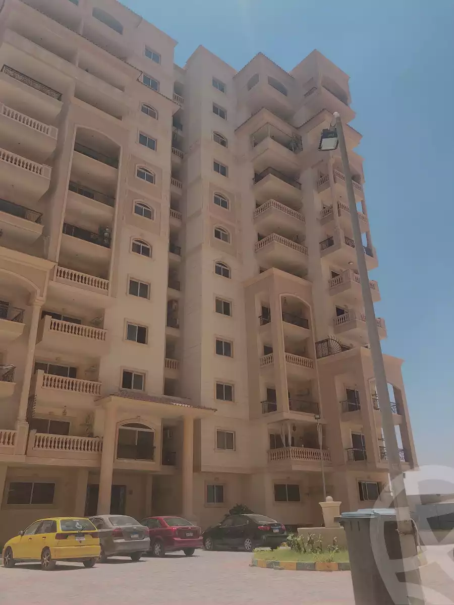 https://aqarmap.com.eg/en/listing/4343643-for-sale-cairo-al-oubour-tryq-msr-sm-yly-lshrwy-moon-city