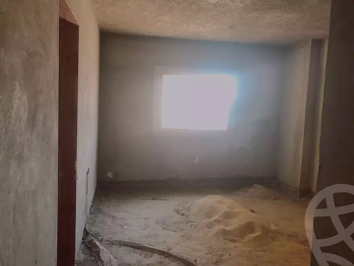 https://aqarmap.com.eg/en/listing/4343643-for-sale-cairo-al-oubour-tryq-msr-sm-yly-lshrwy-moon-city